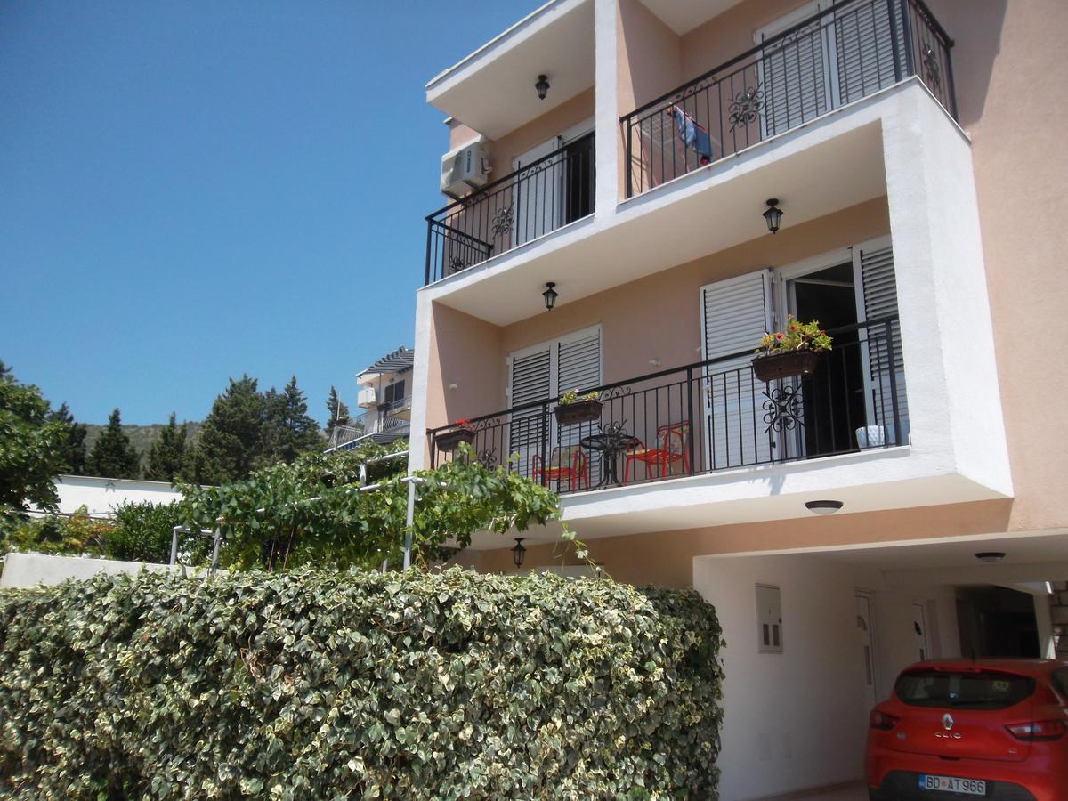 Guest House 4M Petrovac Exterior photo